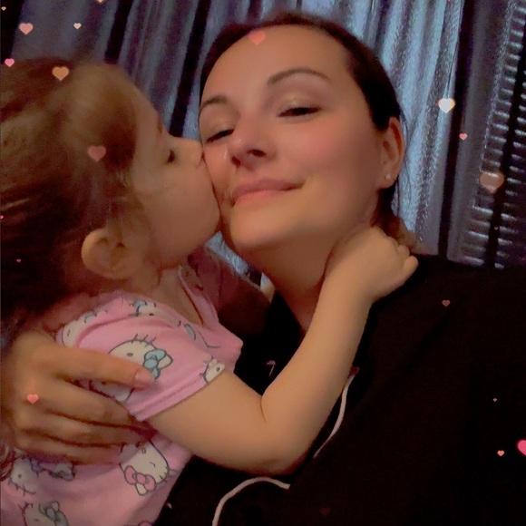 Meet your Posher, Lizzie - Picture 7 of 9